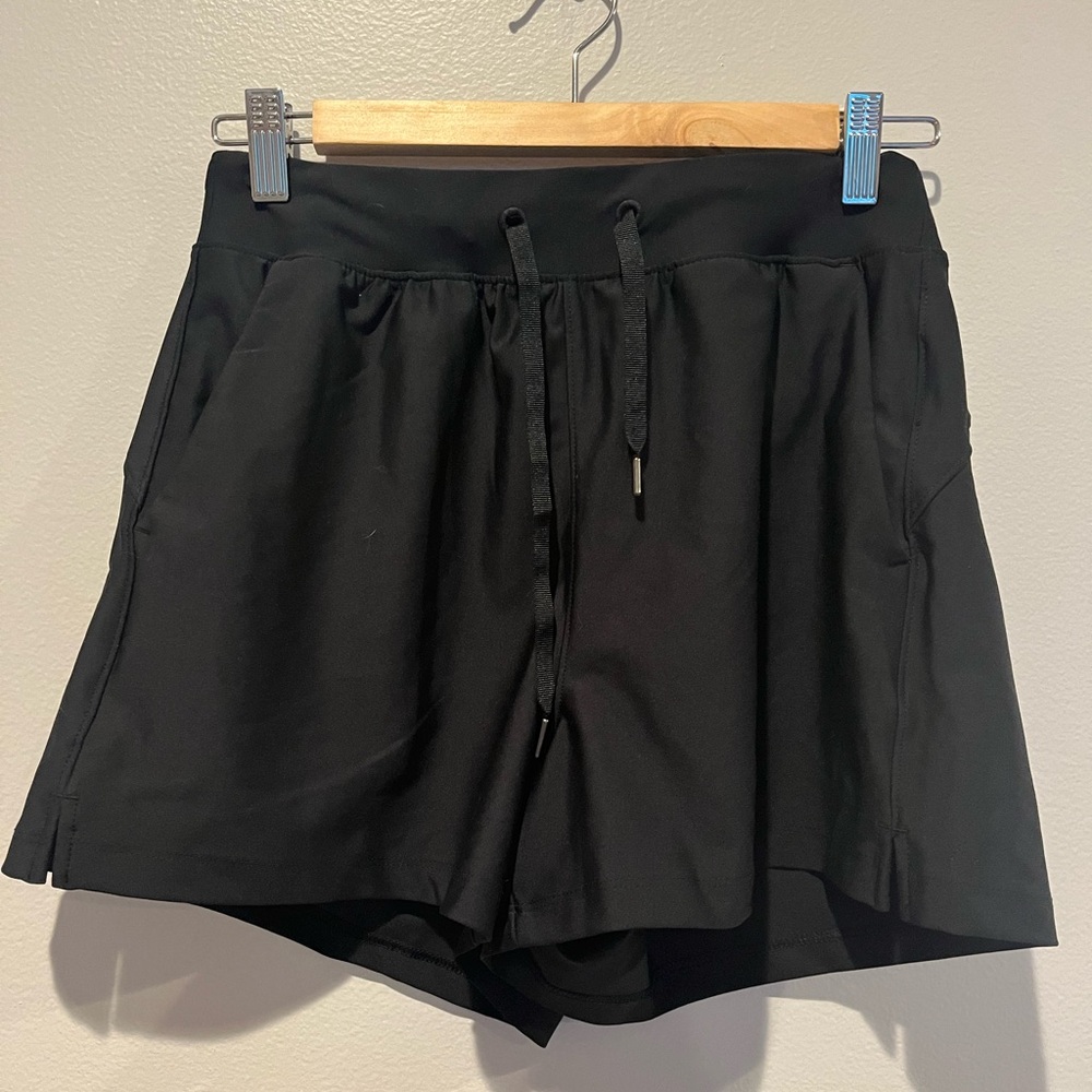 small black athletic shorts nwot